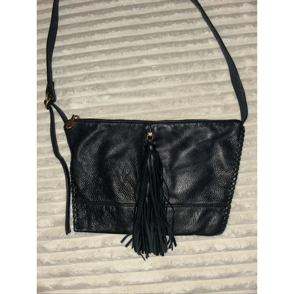 Hobo International Black Leather Crossbody Bag   /‎ Shoulder| Tassel Detail Gold